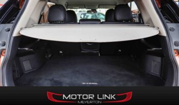 Nissan X-Trail SE full